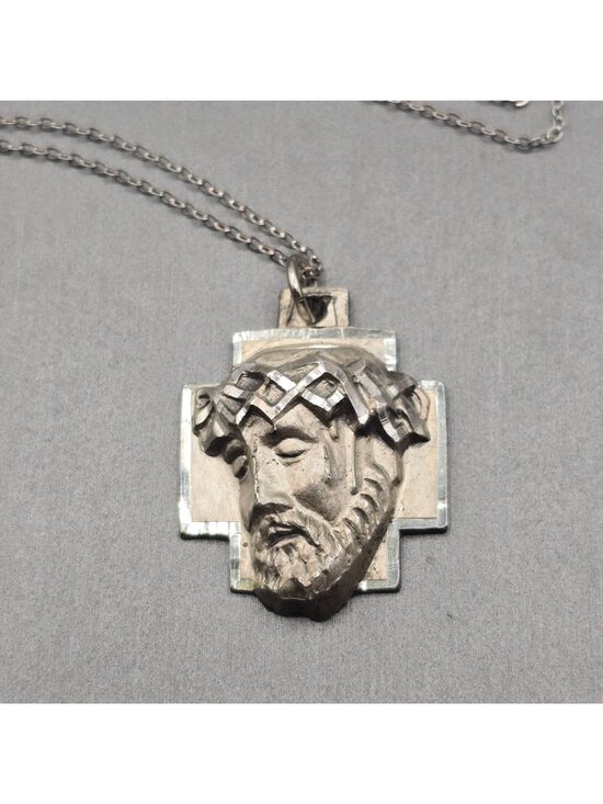 Vintage Chapel Sterling Silver Agony of Christ Pendant Necklace Brutalist 1976 - Picture 6 of 15